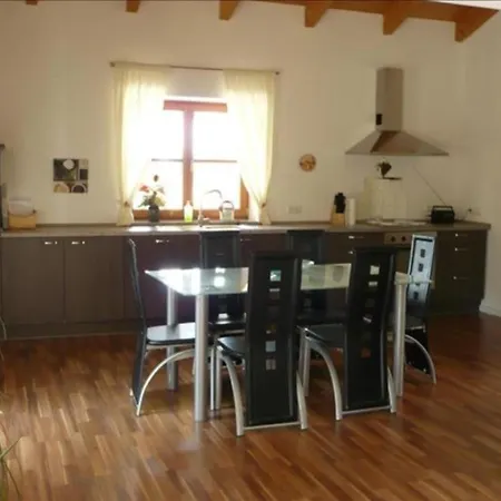 Ferienwohnung Lindert Apartmán