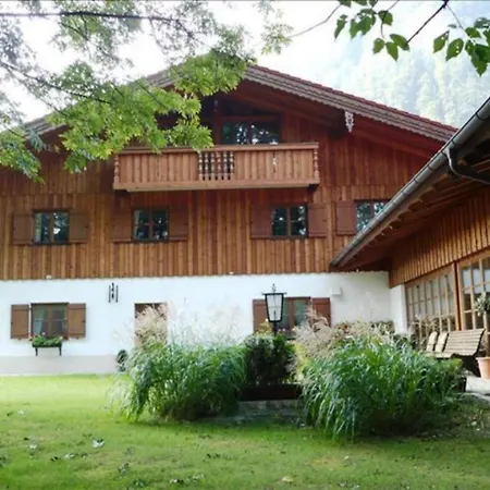 Ferienwohnung Lindert *